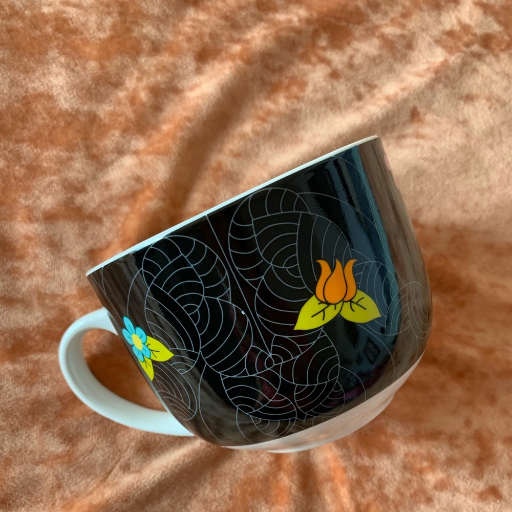 *NWOT* Frida Kahlo 16 fl oz Kikkerland Mug - Picture 7 of 10